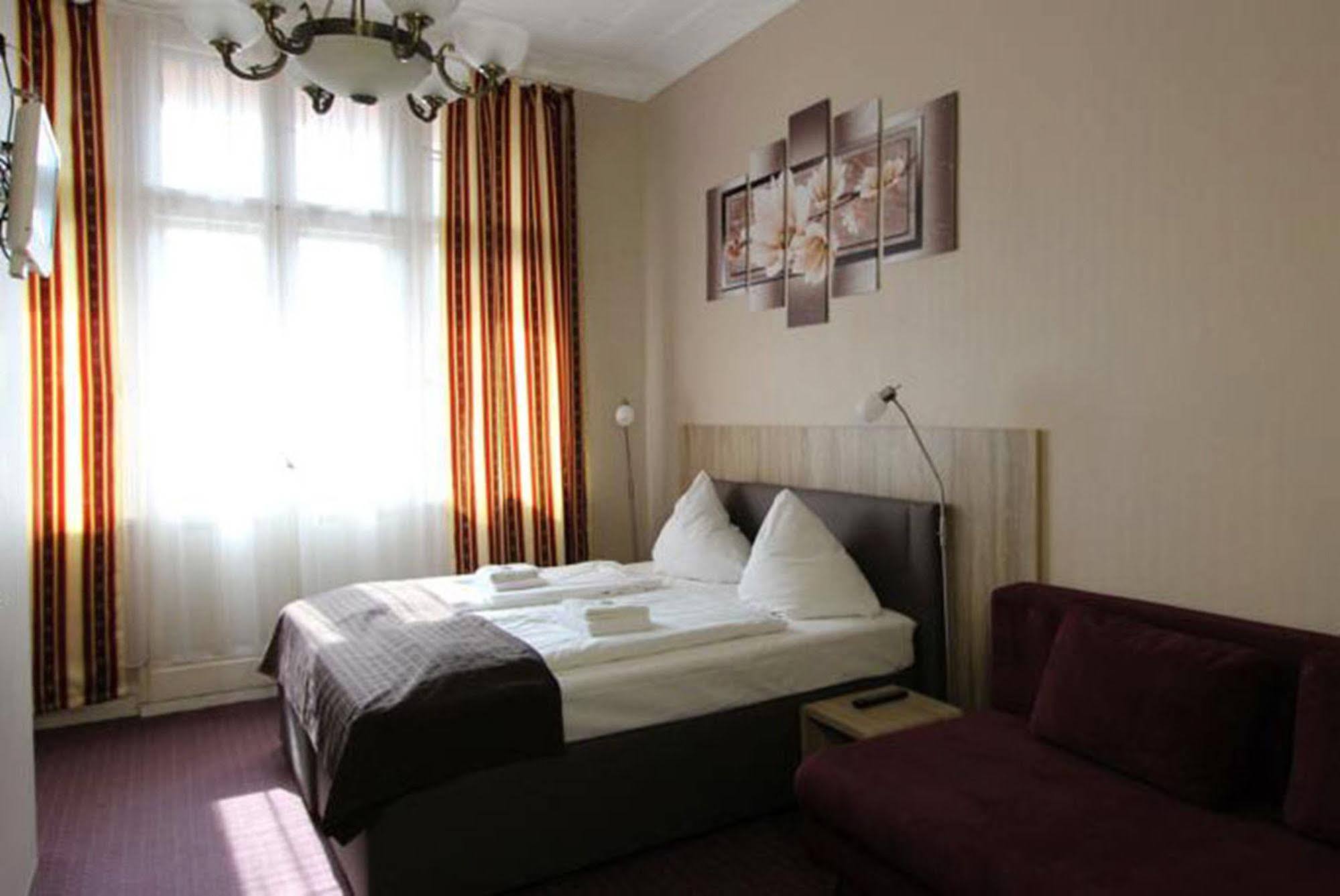 City Hotel Gotland Berlin Bagian luar foto